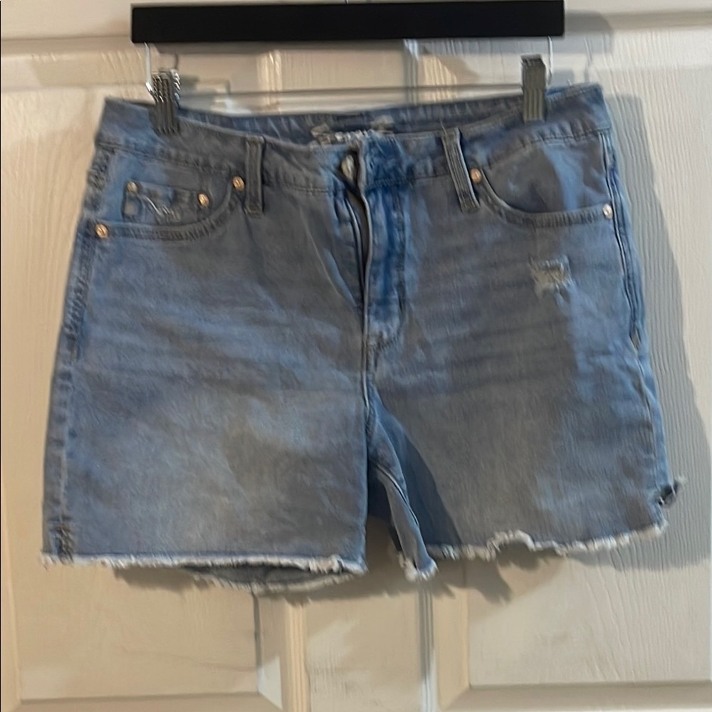 7 For All Mankind Light Blue Jean Shorts - Picture 2 of 11